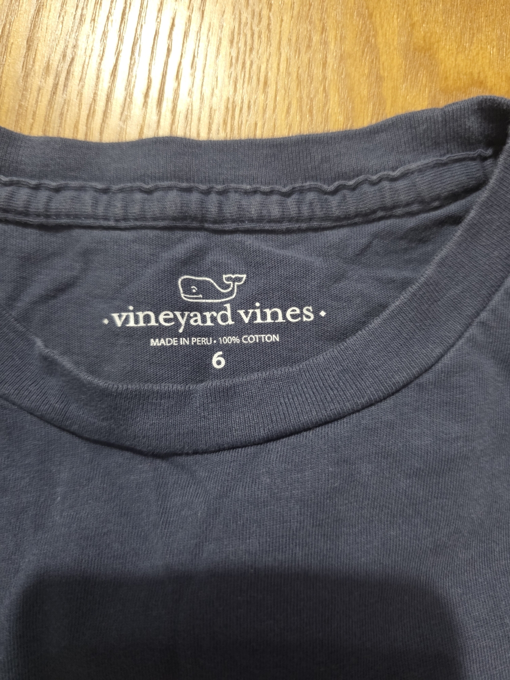 Vineyard Vines Boys Navy Blue 100% Cotton Whale Tee Shirt Size 6 - Picture 3 of 4